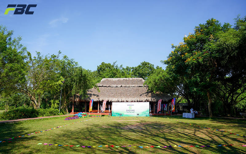 Sân chơi team buidling tại bãi cỏ Thảo Viên resort