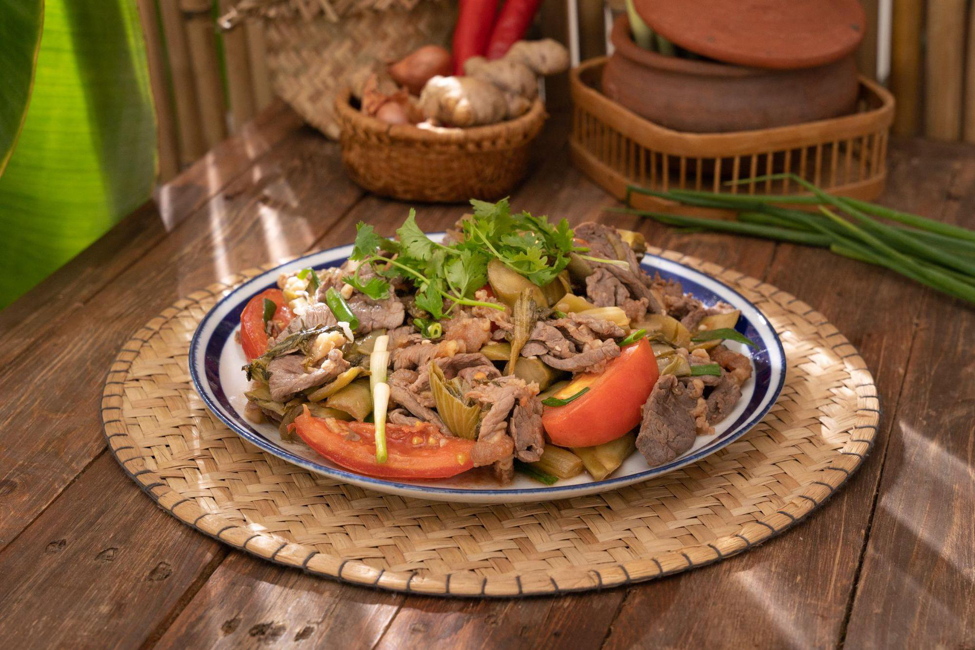 Bò ngoại hữu cơ Obe và dưa Việt