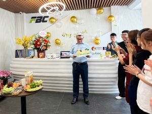 CHÚC MỪNG SINH NHẬT SẾP TỔNG FBC GROUP - ANH TẠ QUANG TRUNG