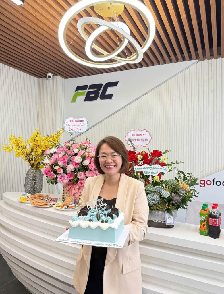 Chúc mừng sinh nhật Sếp Thu - Phó Tổng Giám Đốc FBC Group