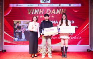 Ban Lãnh đạo vinh danh nhân viên đoạt Giải Bứt Phá năm 2025