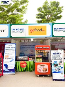 Gian hàng Gofood tại Tay Ho Half Marathon 2026